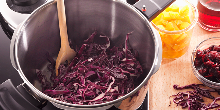 Rotkohl im Schnellkochtopf zubereiten Mit einem vitavit® Schnellkochtopf Rotkohl schnell und einfach selbst zubereiten